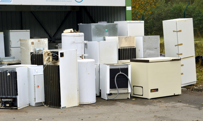 Refrigerators & Fridges